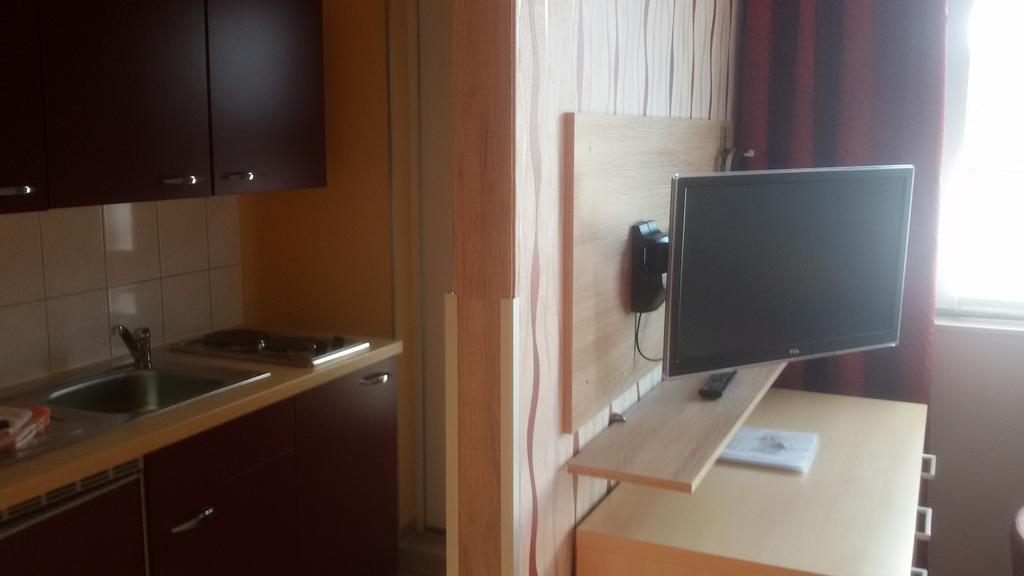 Pension Fuerst Borwin Markgrafenheide Εξωτερικό φωτογραφία